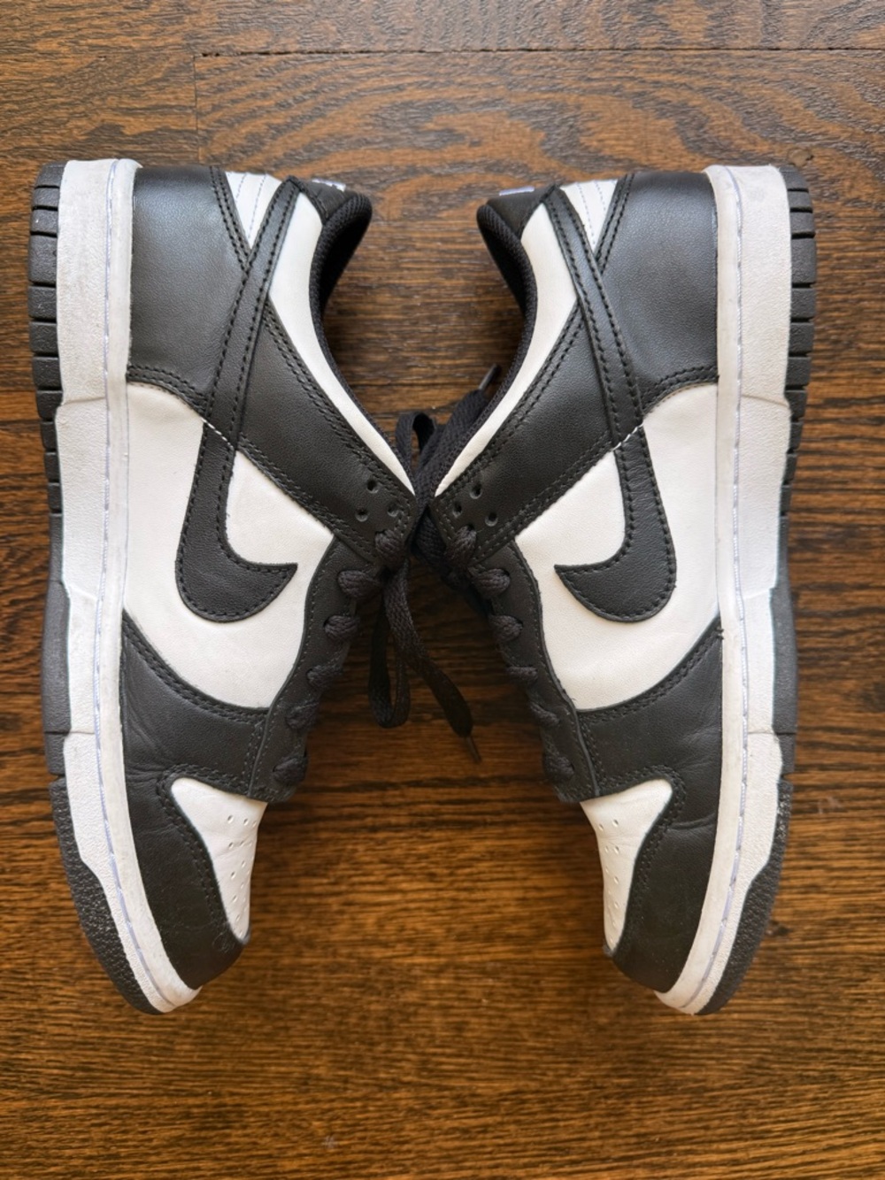 Nike Low-Top Sneakers in Black and White